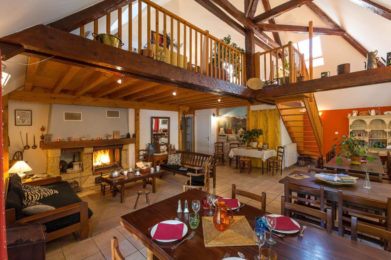 La Grange De Brudour Hotel Aspres-les-Corps Buitenkant foto